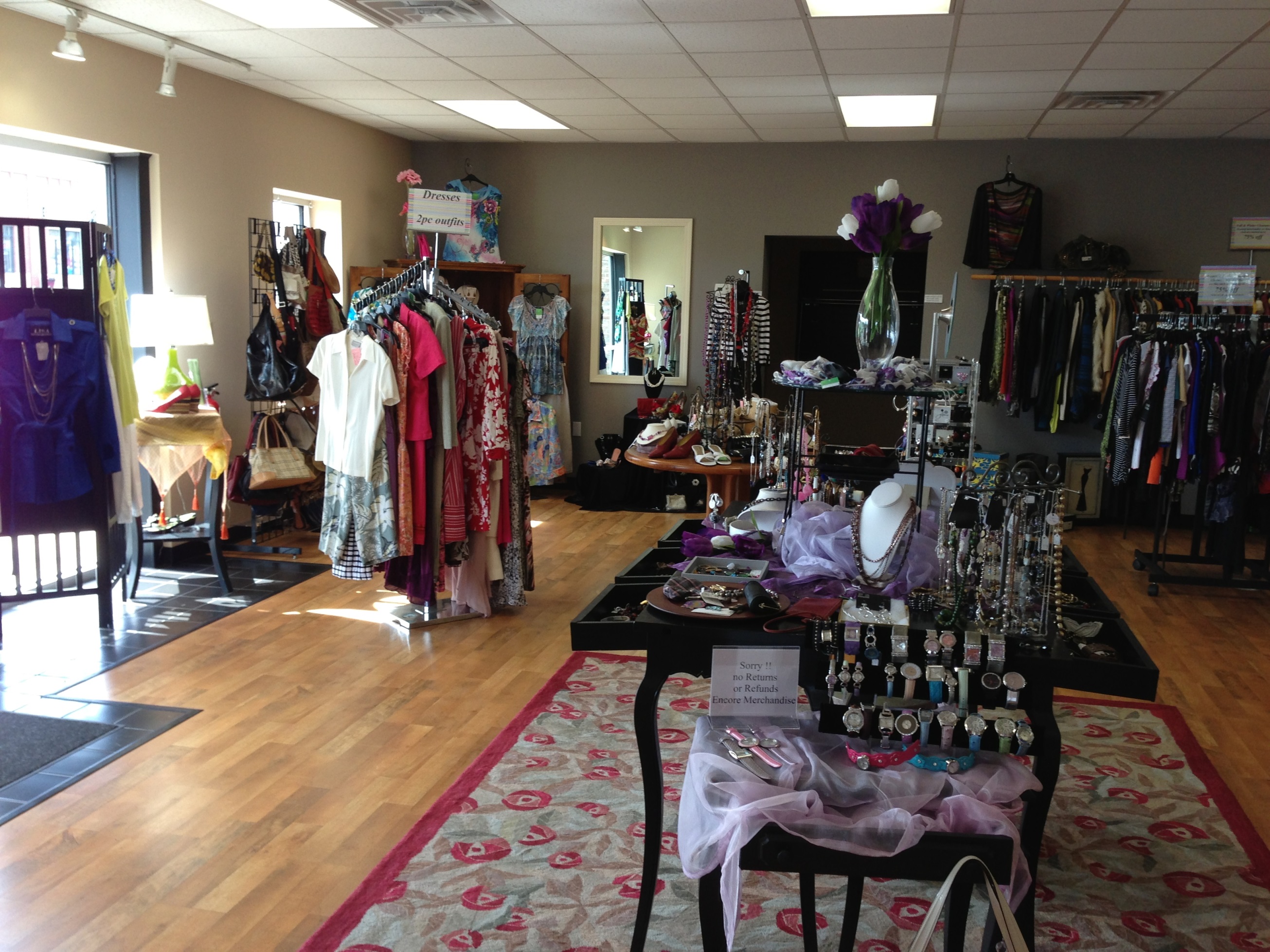 downtown-branson-encore-high-end-resale-boutique